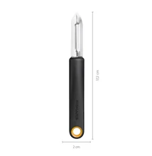 Fiskars Functional Form hámozó
